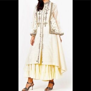 RITU KUMAR IVORY & GOLD EMBROIDERED KURTA SET